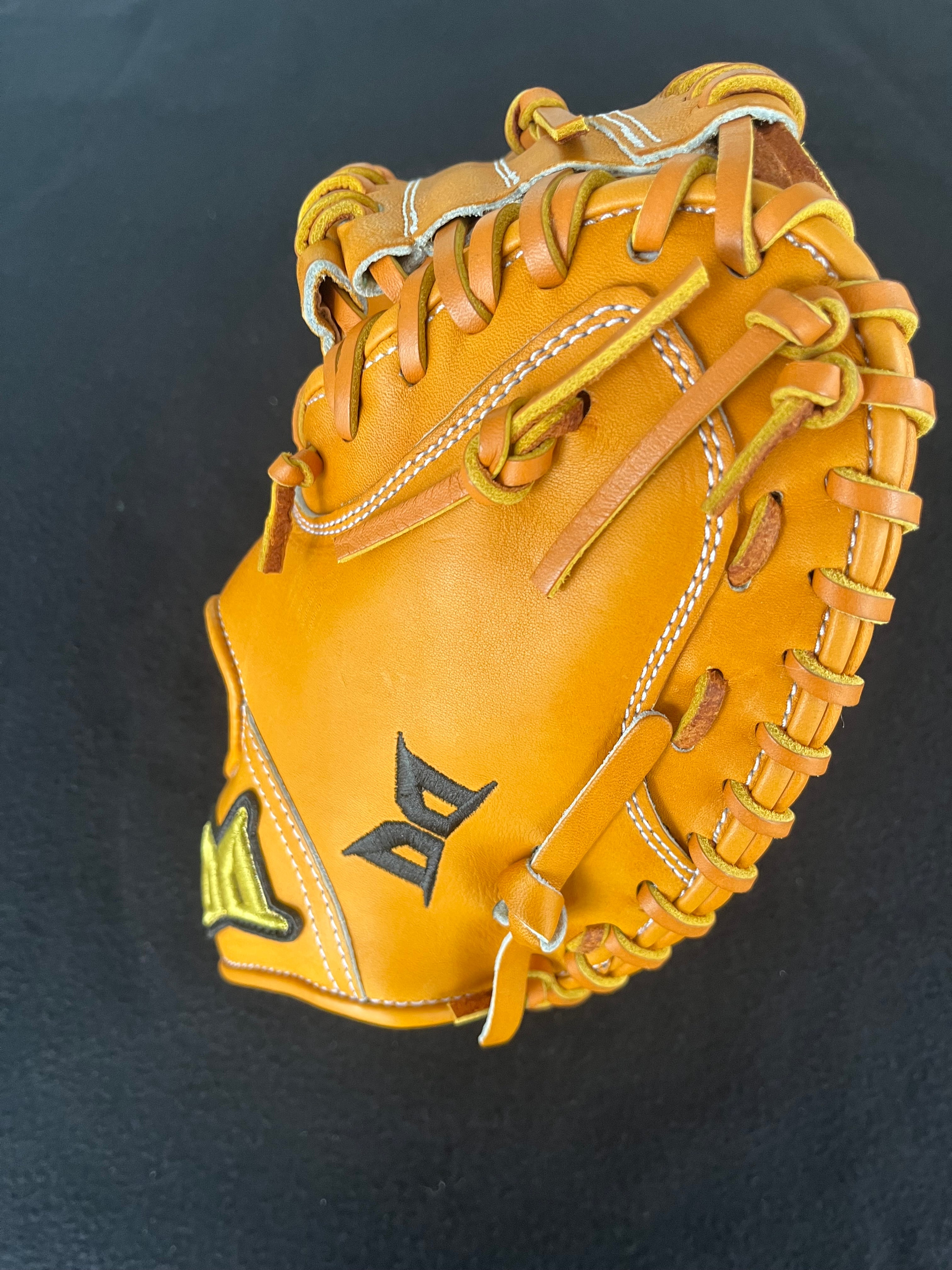 33.5" Pro Suit Catchers Mitt RHT Tan