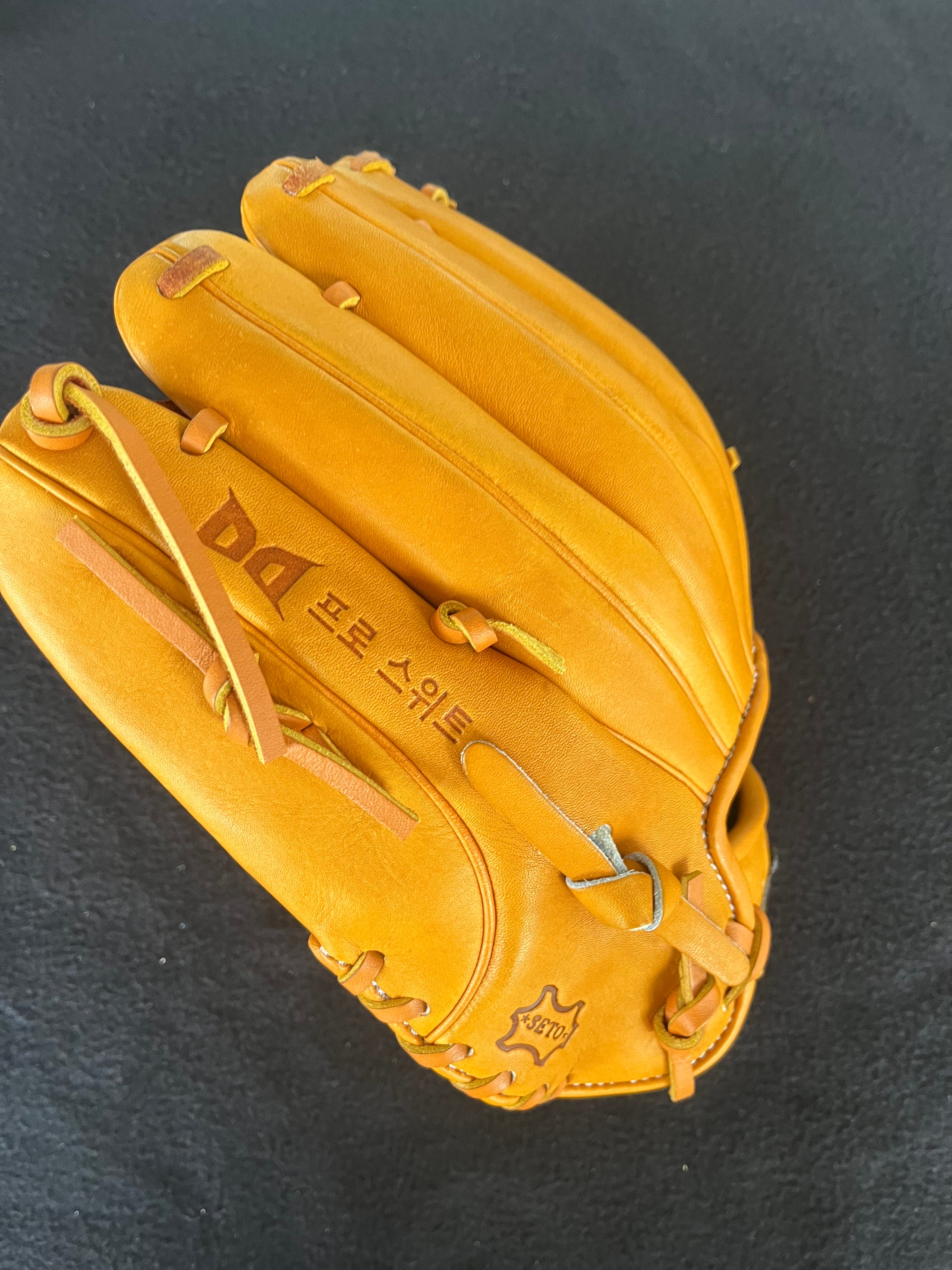 11.75" Pro Suit RHT T-Net Tan