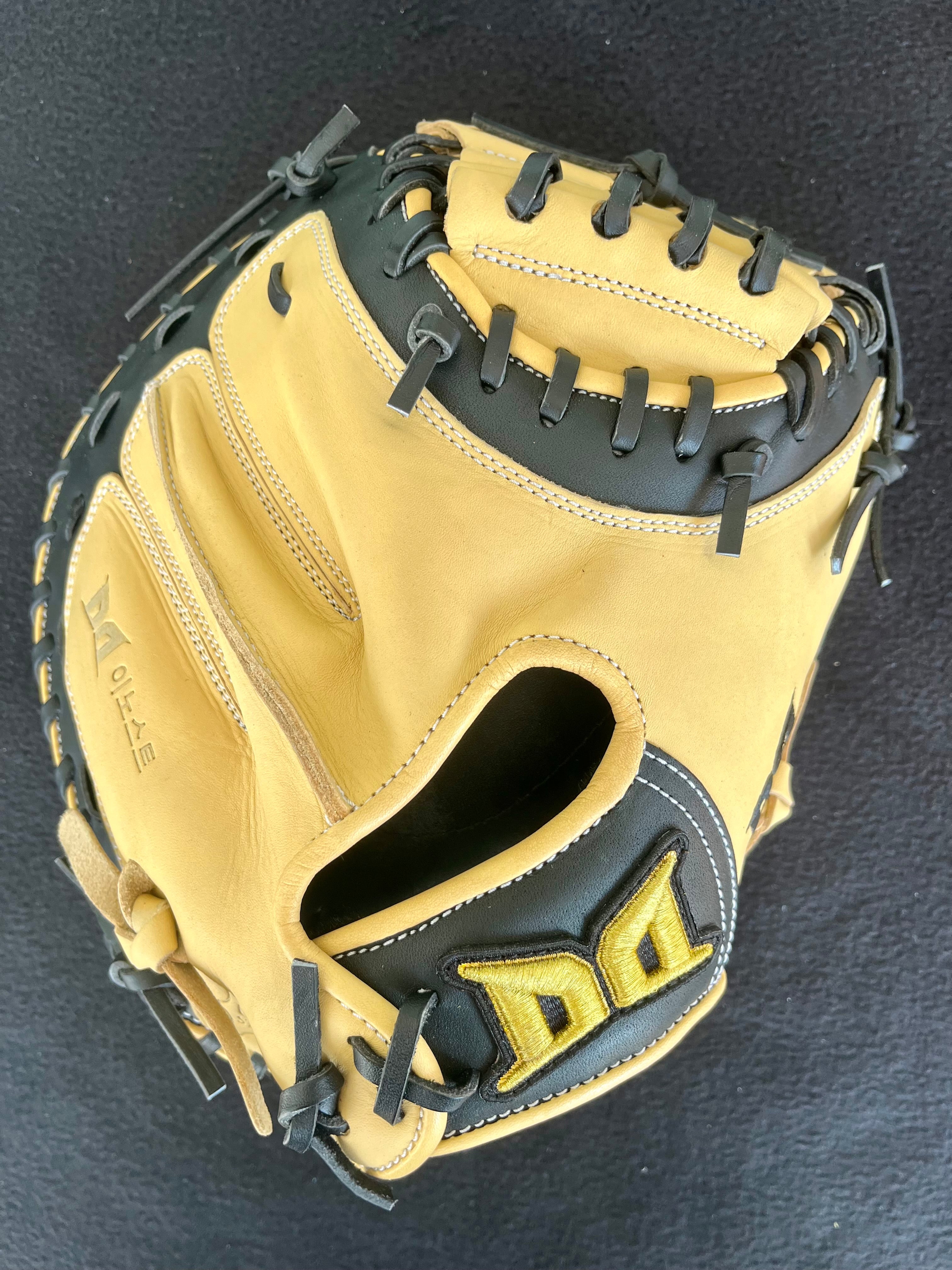 33.5" Innost Catchers Mitt RHT Camel & Black