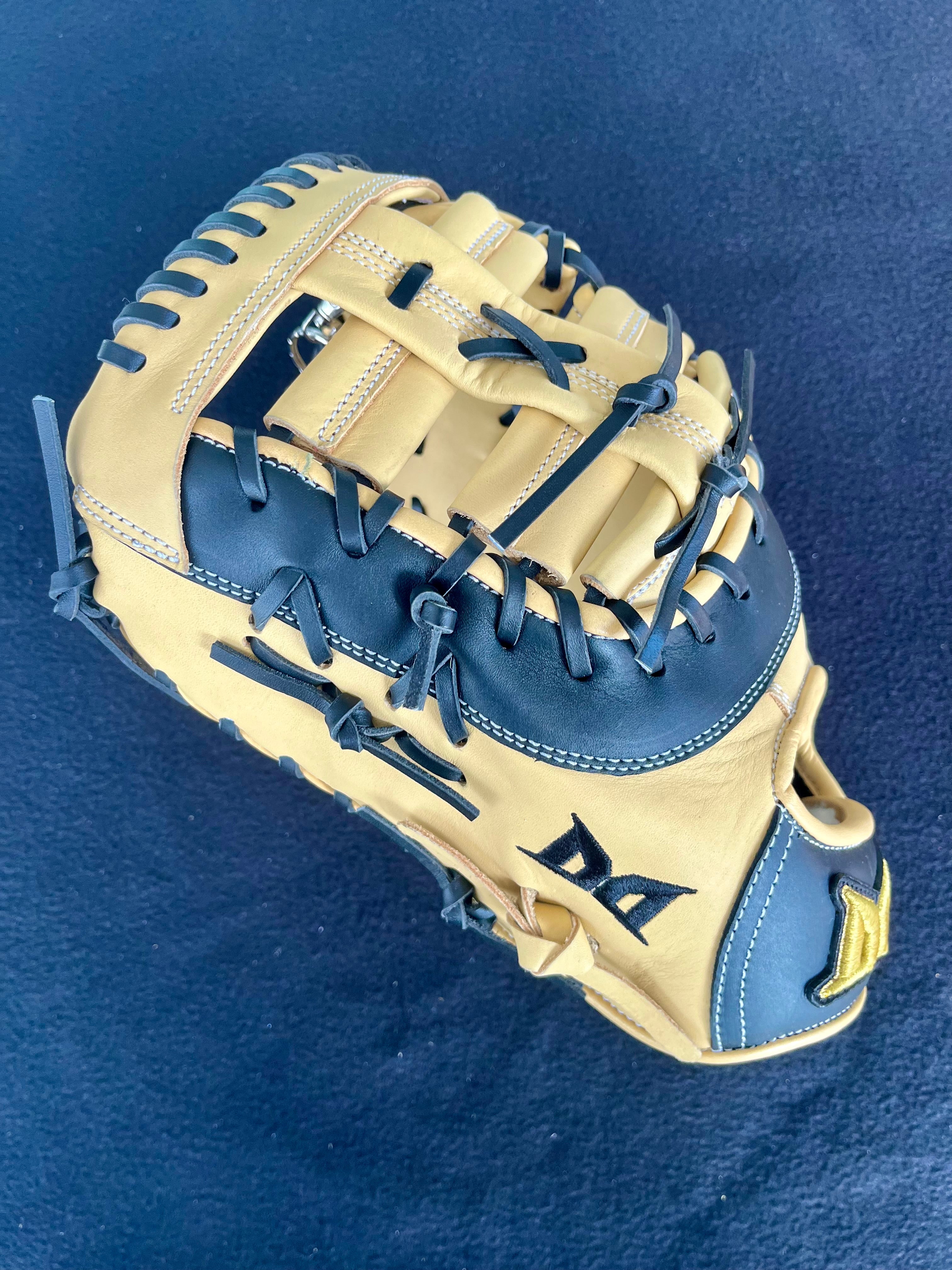 12.75" Innost RHT/LHT 1B Camel & Black