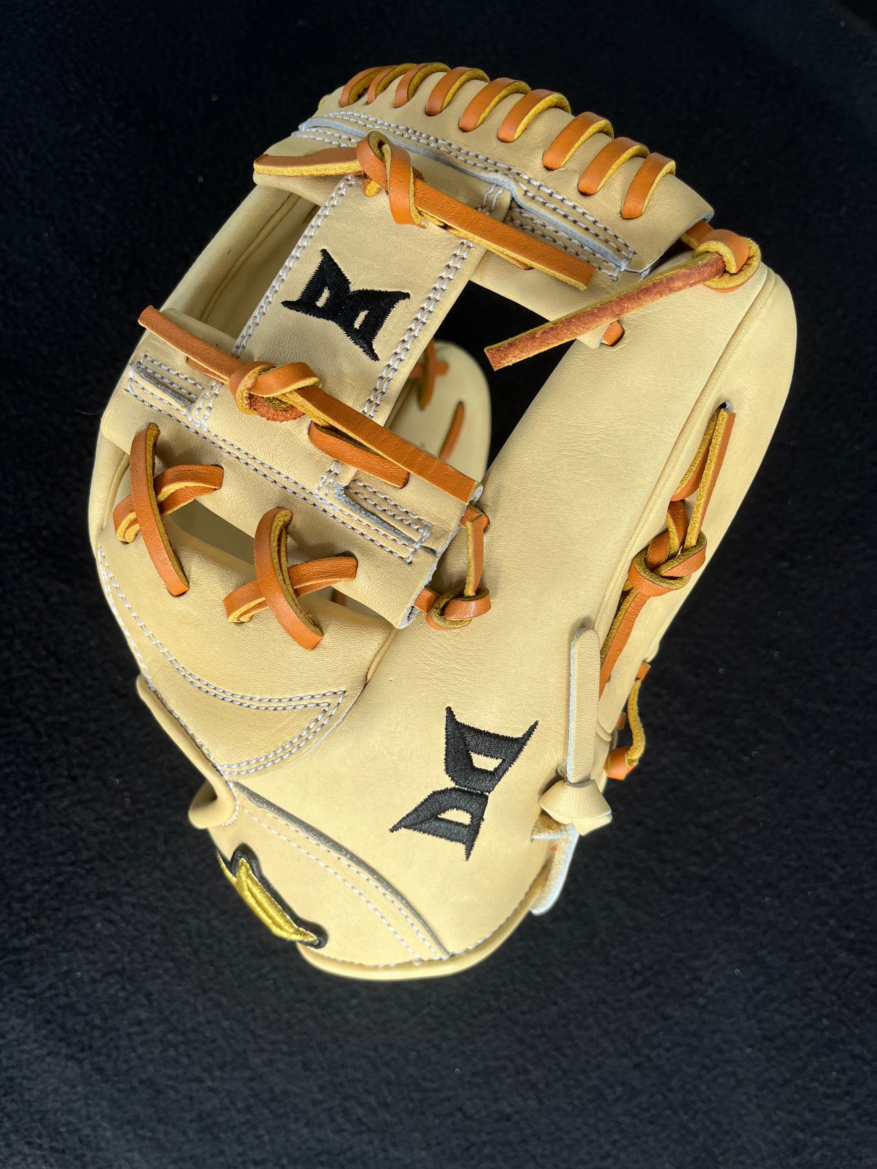 11.5" Pro Suit RHT I-Web Camel