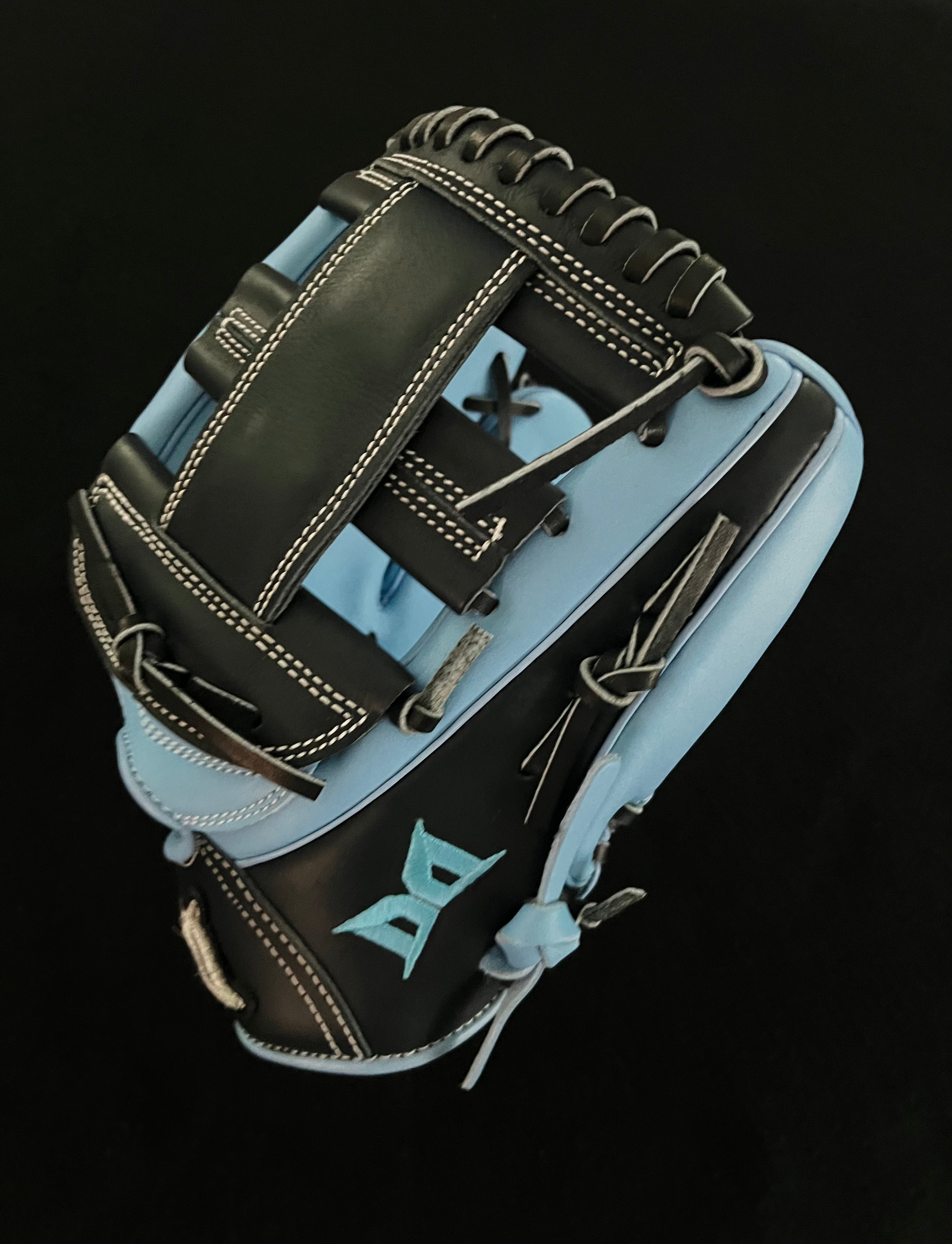 11.25" Alpha Youth Fit RHT I-Web Light Blue and Black