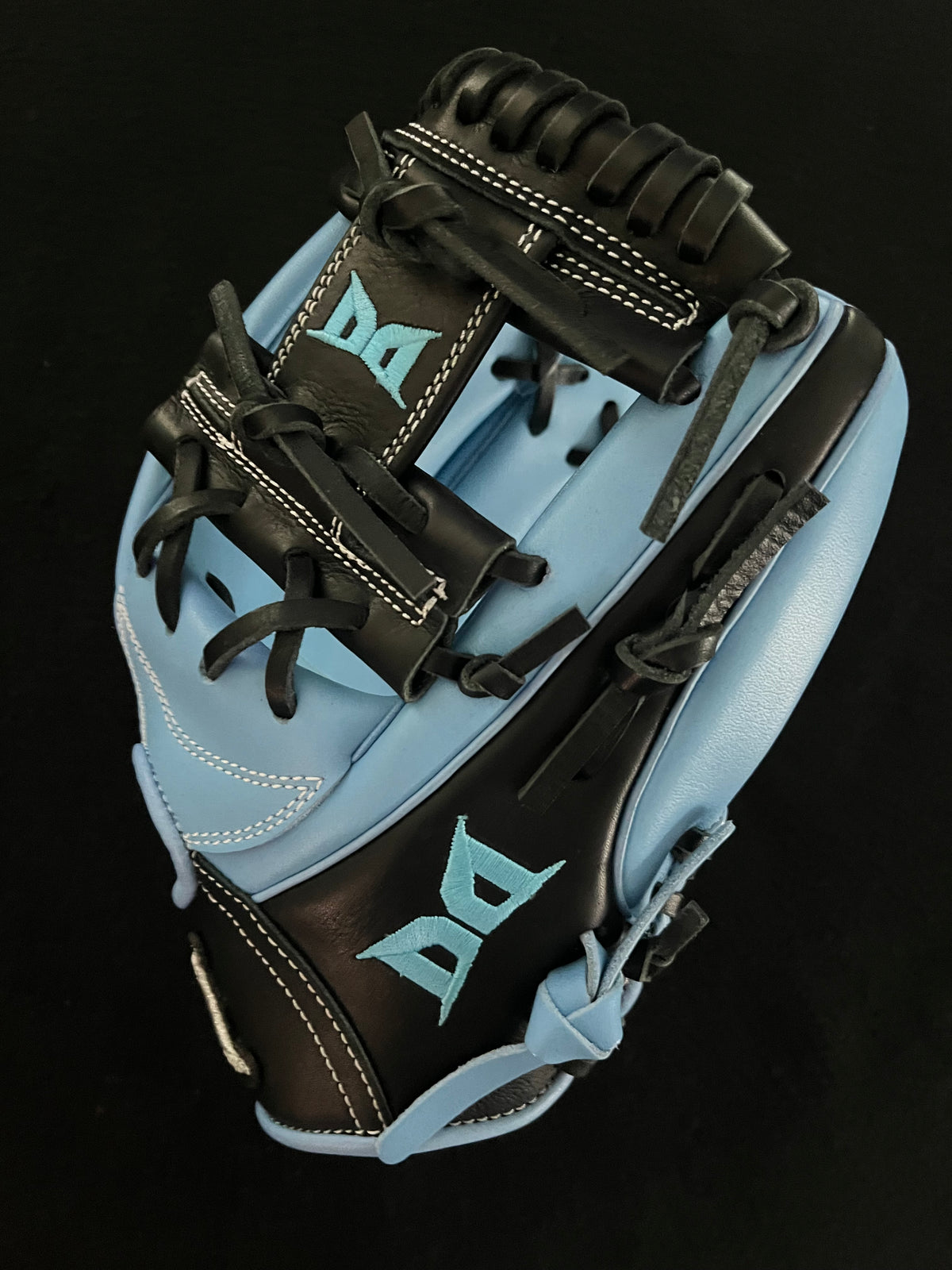 11.25" Alpha Youth Fit RHT I-Web Light Blue and Black