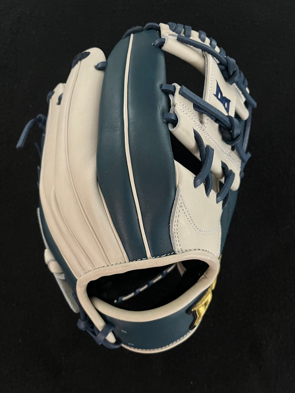 11.5" Innost RHT I-Web Web Beige & Navy