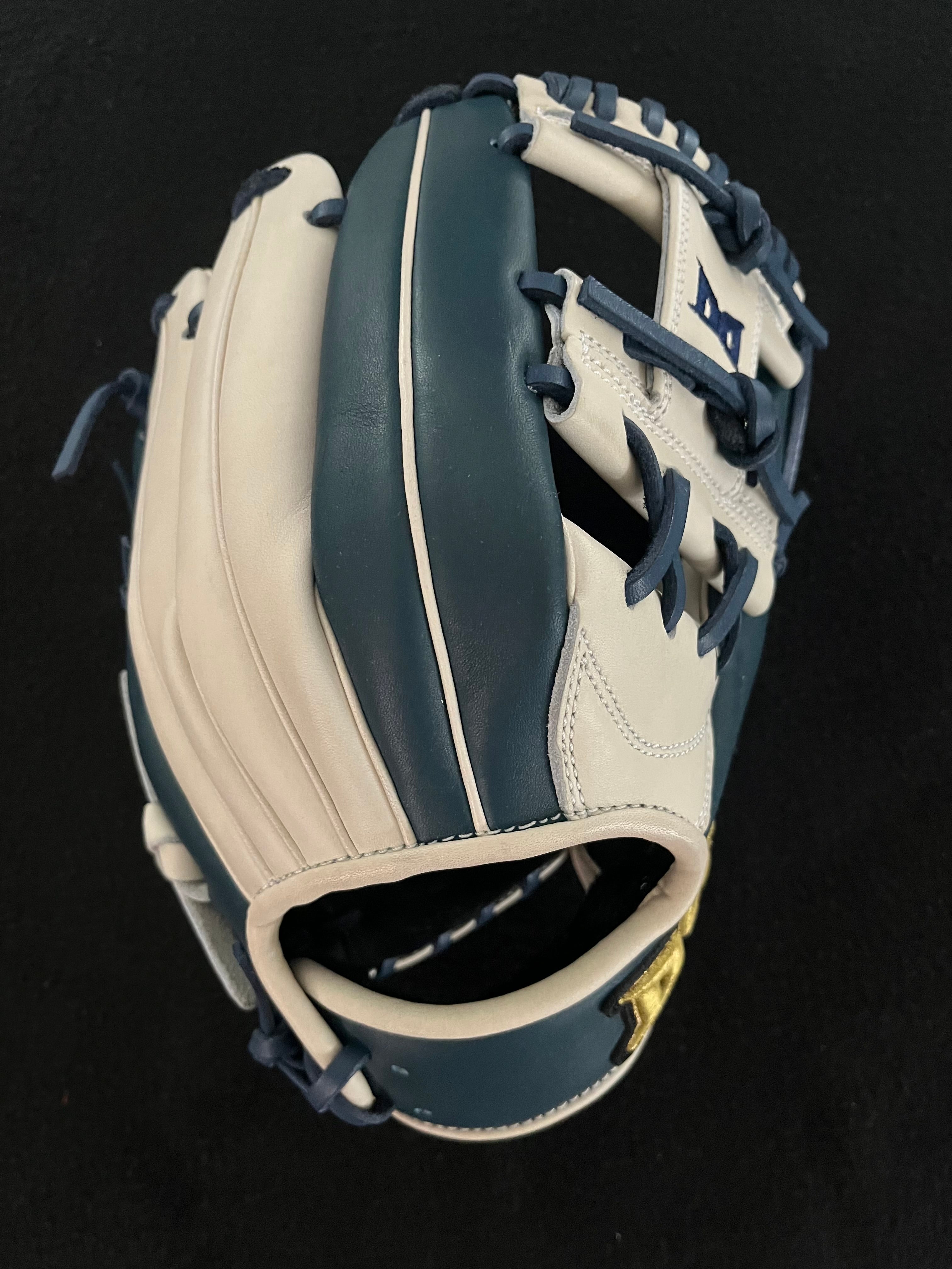 11.5" Innost RHT I-Web Web Beige & Navy