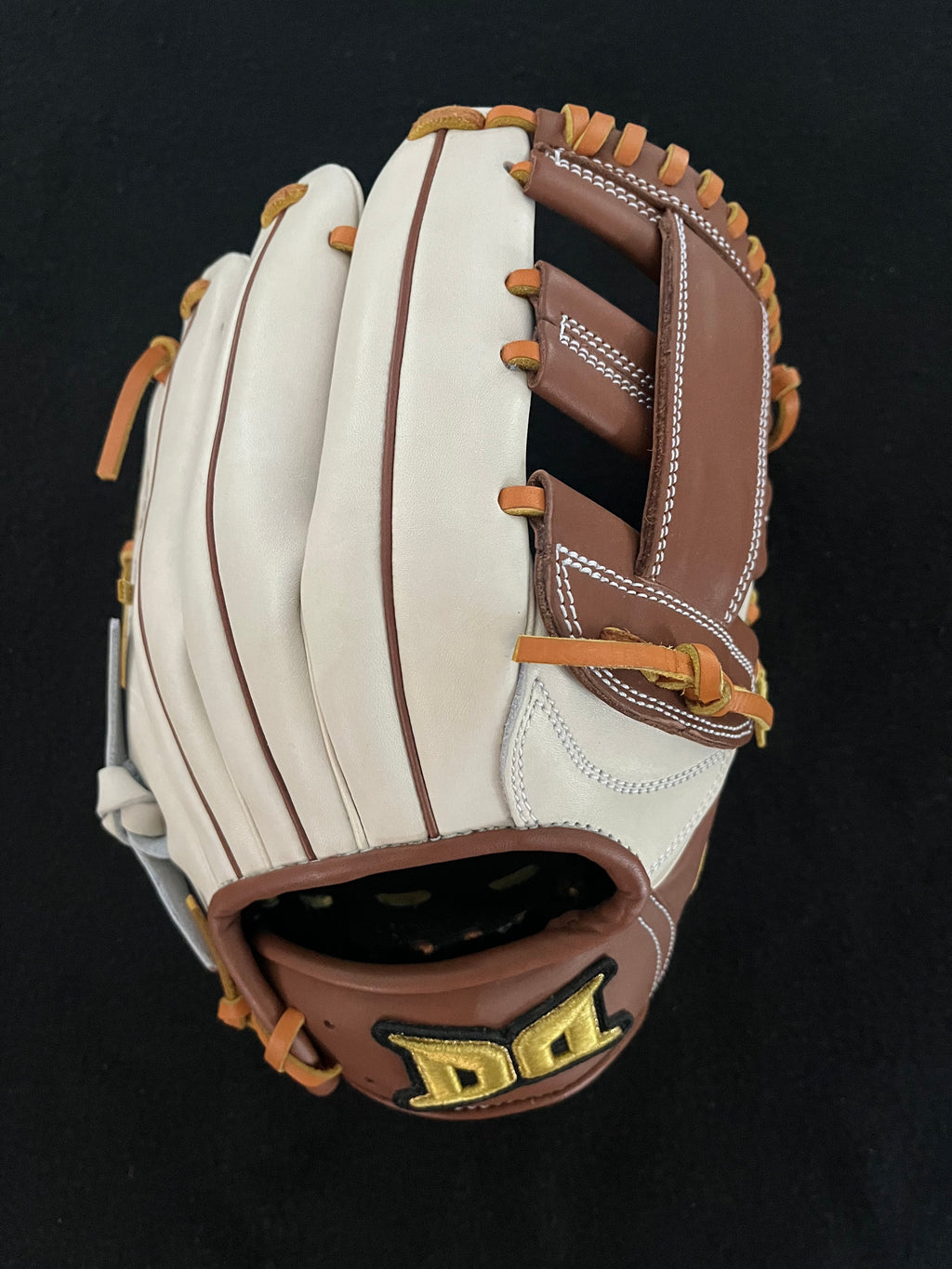 11.75" Innost RHT Single Post Web Beige & Mocha